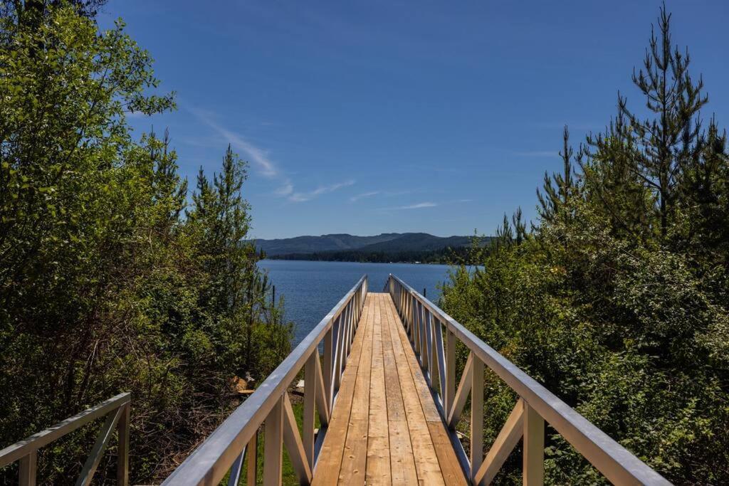 Kelly'S Sunset Lake Retreat Shawnigan Lake Eksteriør bilde